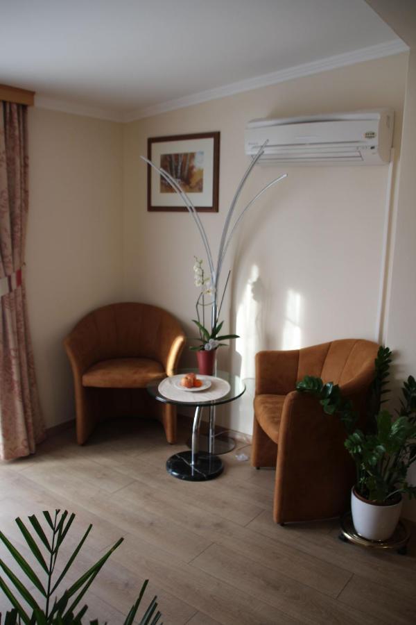 Hotel Lang Leibnitz Buitenkant foto